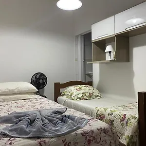  Pensión Gru Economico Com Quartos Individuais E Translado
